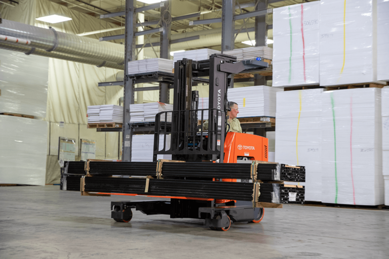 Multidirectional Reach Truck Application 3 768x512