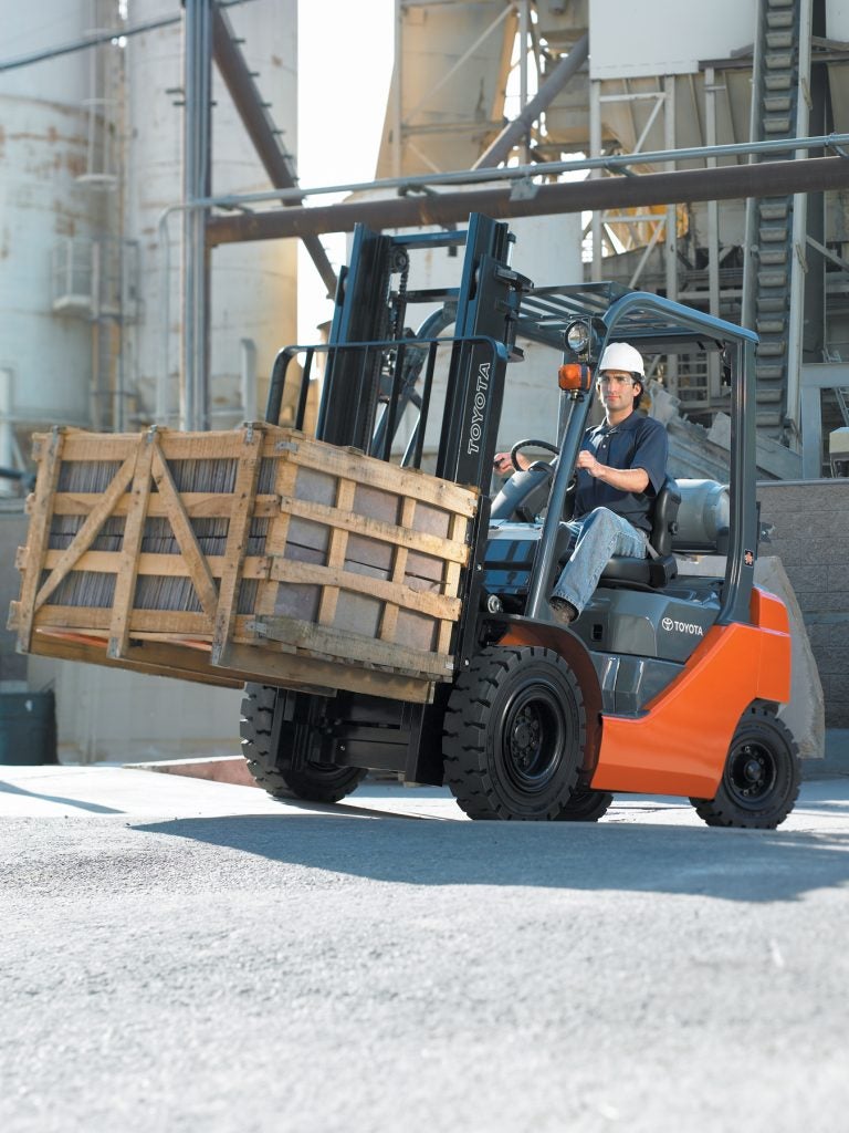 Safe use of forklifts on ramps and inclines