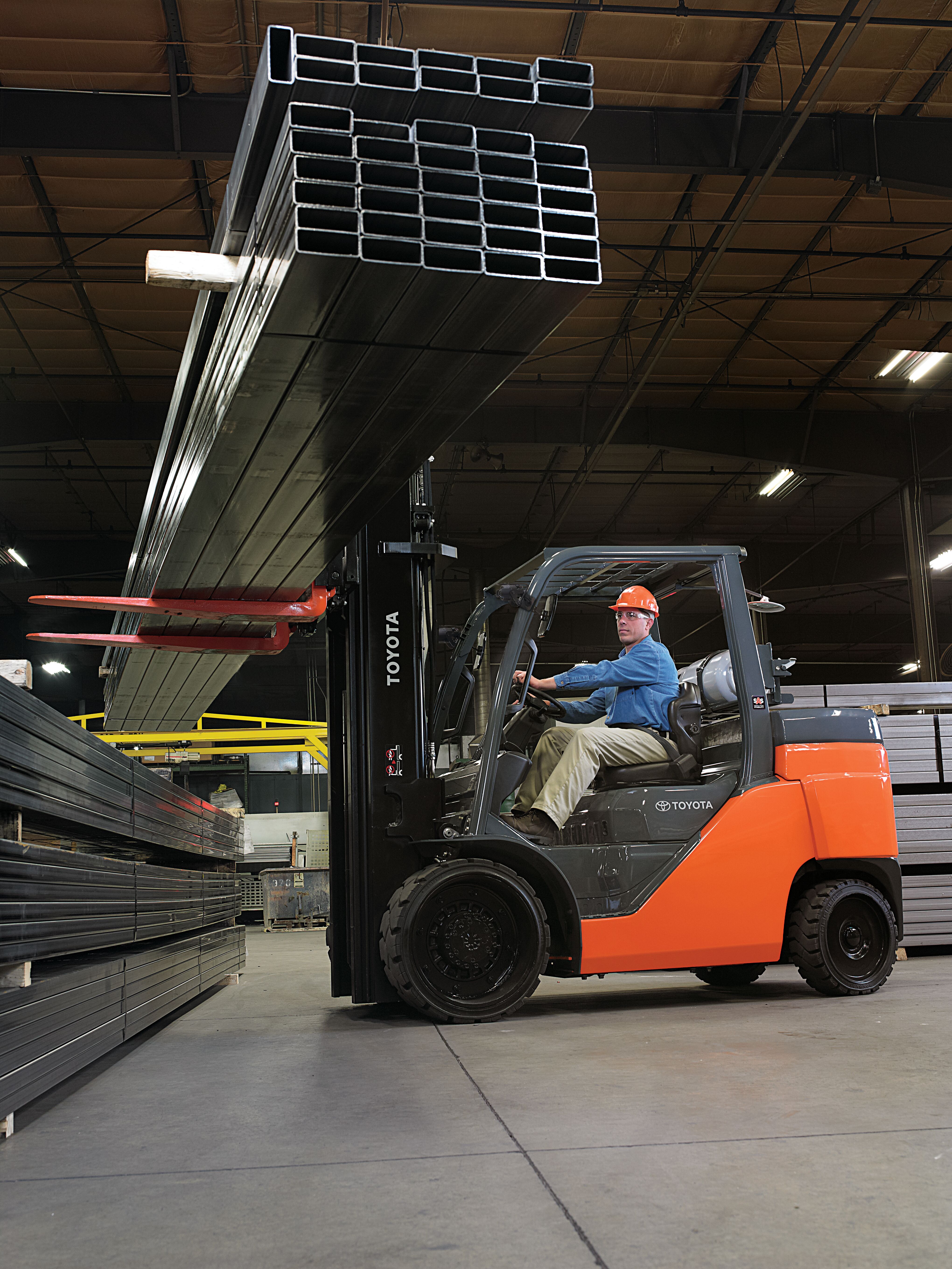 Selecting the Right Forklift Tires: Pneumatic vs. Cushion